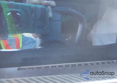 2021 Tesla Model S из США, поврежденный, VIN 5YJSA1E69MF439195